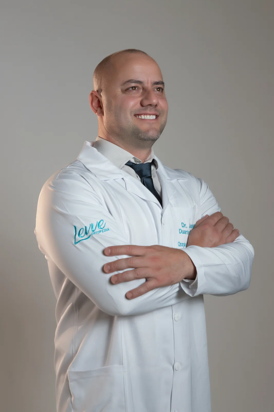 Retrato de Dr. Jailson Duarte Amboni, Cirurgia e deformidade da coluna